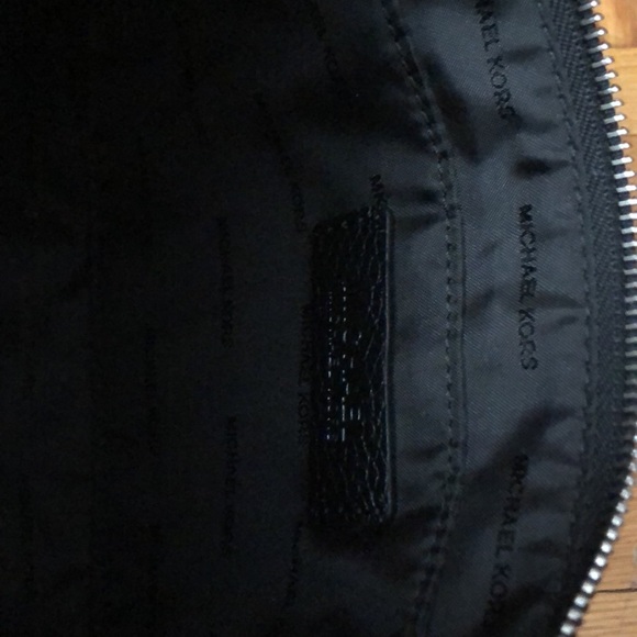 Michael Kors clutch - Picture 4 of 8